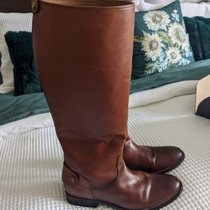 Frye boots wide calf 9 like new